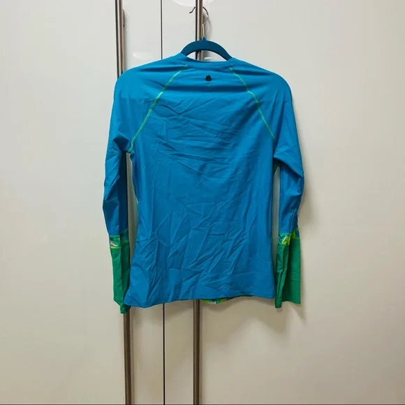 NWOT prAna Rash Guard Green and Turquoise Medium - Picture 4 of 4